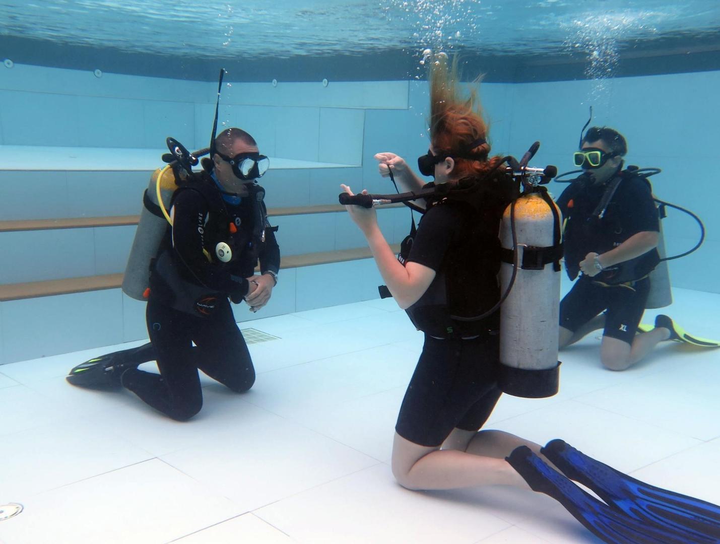  Изучение подводного мира: Тур дайвинг бассейн 